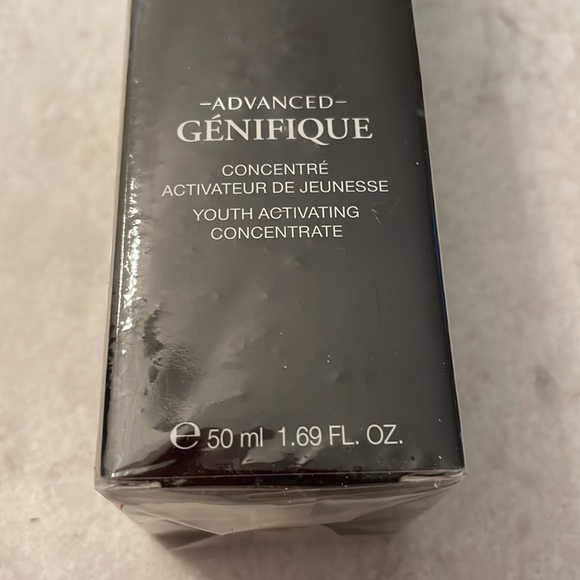 Brand new, wrapped up Lancôme “Advanced Génifique” youth activating concentrate. - Picture 2 of 3